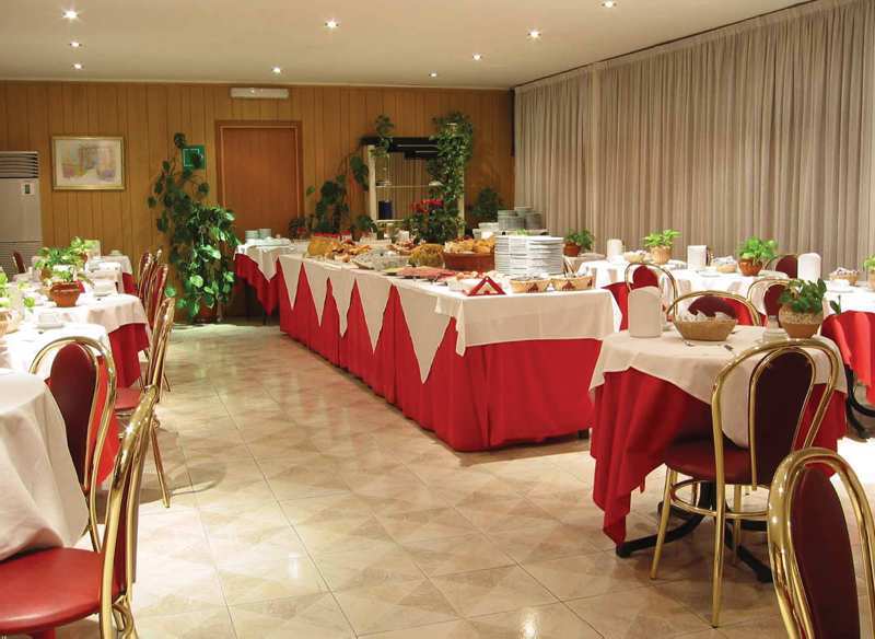 Gh Hotel San Giusto Róma Étterem fotó