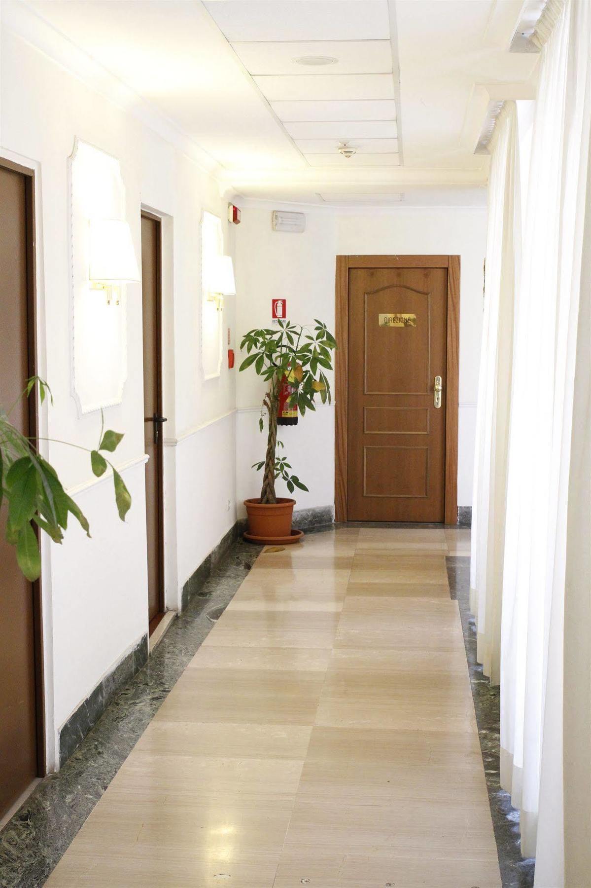Gh Hotel San Giusto Róma Kültér fotó