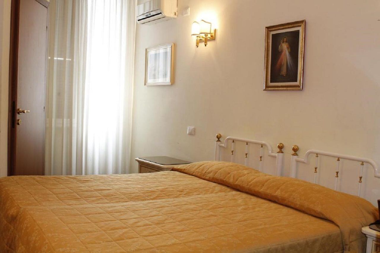 Gh Hotel San Giusto Róma Kültér fotó